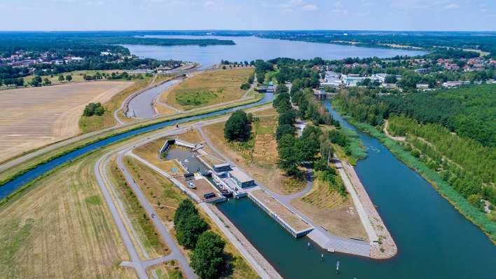 Grosszuegige Ferienwohnung Am Waldesrand Im Seenland Lauta Esterno foto