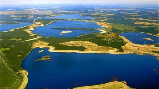 Grosszuegige Ferienwohnung Am Waldesrand Im Seenland Lauta Esterno foto